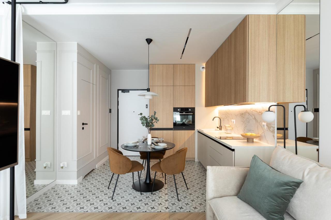 #1 Olive Center Free Garage Apartament